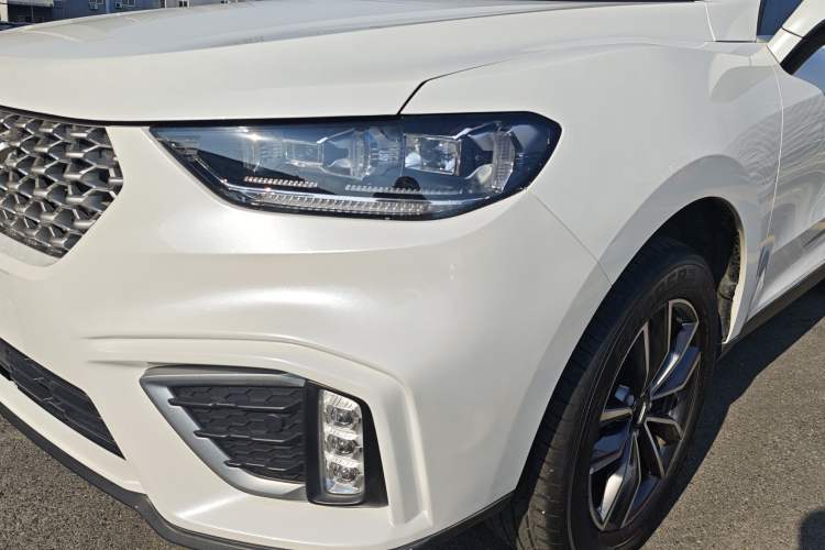 Used Wey VV5 2021 1.5T Two-Wheel Drive Smart Pioneer