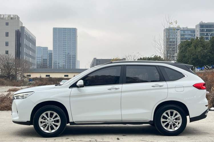 Used Haval M6 2021 PLUS 1.5T DCT Prestige Smart Connectivity Model