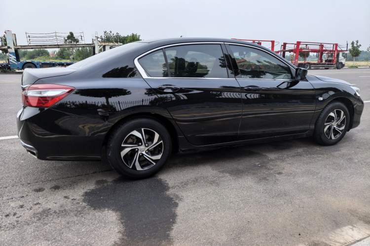 Used Honda Accord 2016 2.0L Elite Edition
