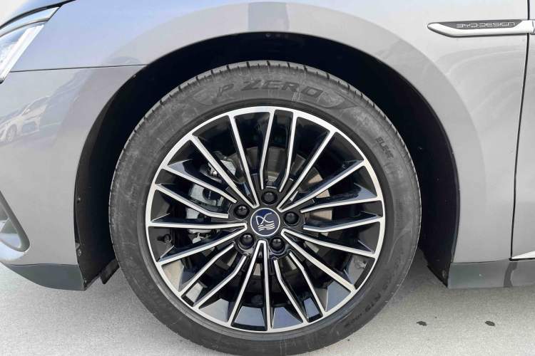 Used BYD Han 2024 DM-i Glory Edition 121KM Premium Model
