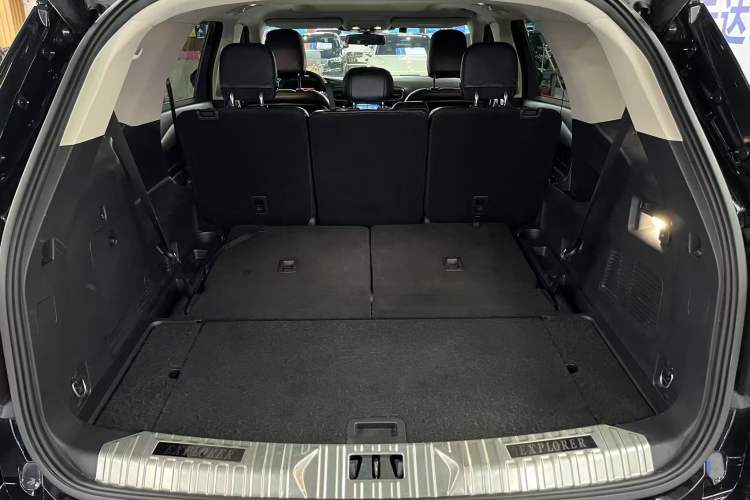 Used Ford Explorer 2020 EcoBoost 285 4x4 Trend Edition 7-Seater
