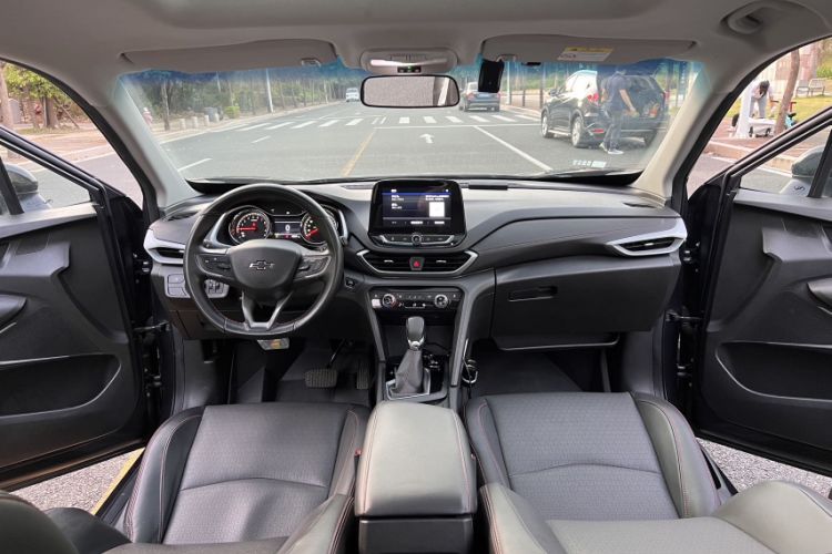 Used Chevrolet Orlando 2020 Light Hybrid Redline 530T Automatic Enjoyment Edition (5+2 Models)
