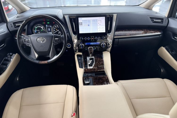 Used Toyota Alphard 2021 Dual-Engine 2.5L Luxury Edition
