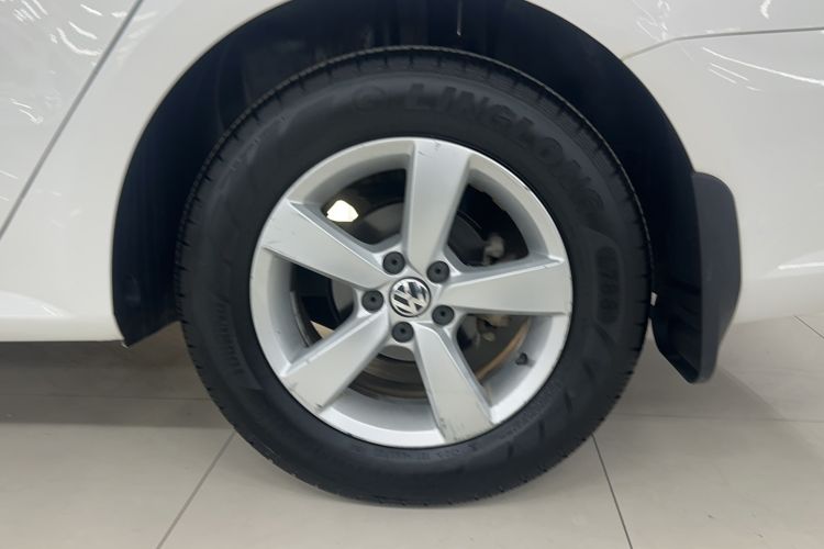 Used Volkswagen Lavida 2013 Revised Classic 1.6L Automatic Fashion Edition