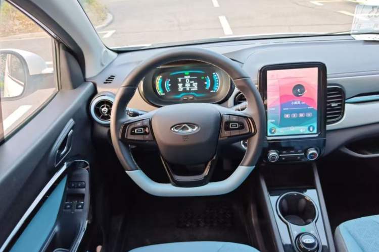 Used Chery Little Ant 2022 Sweet Pink Edition Half-Sugar Version Lithium Iron Phosphate 29.2 kWh 30 kW 301 km
