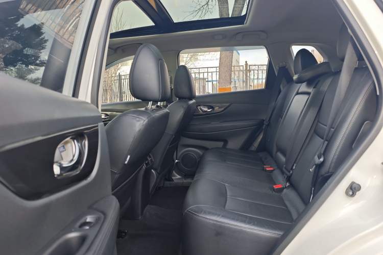 Used Nissan X-Trail 2017 2.0L CVT Comfort Edition 2WD
