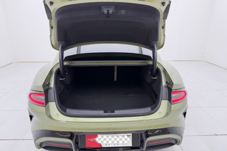 Used  SU7 2024 Rear-Drive Ultra-Long Range Advanced Pro-Level Intelligent Driving Version