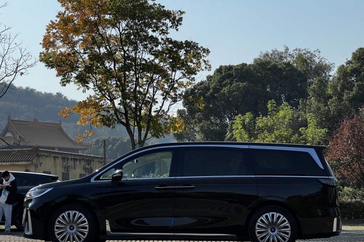 Used VOYAH Dream 2022 0-Carbon Edition Dream+ Smart Enjoyment Package 475 km
