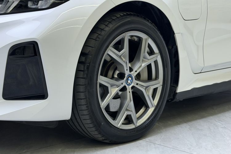 Used BMW i3 2022 eDrive 35 L
