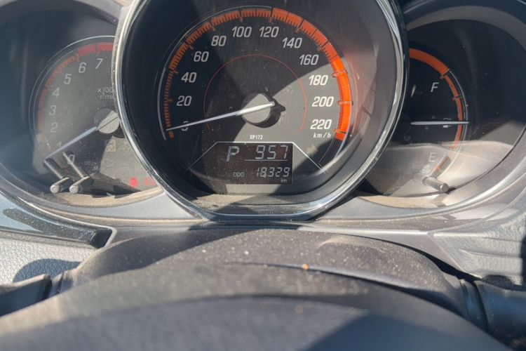 Used Toyota YARiS L 2022 X-Trail 1.5L CVT Luxury PLUS Edition