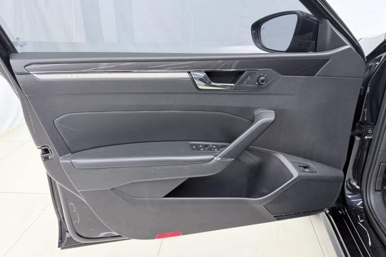 Used Volkswagen Passat 2017 330TSI DSG Prestige Edition
