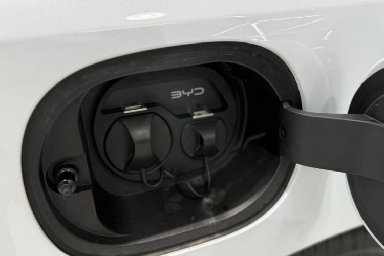 Used BYD Qin L 2024 DM-i 120KM Beyond Model
