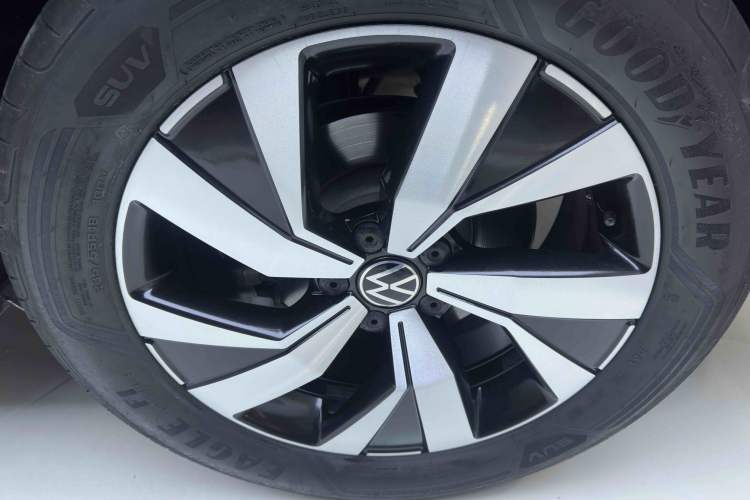 Used Volkswagen Tayron 2022 280TSI Two-Wheel Drive Luxury Smart Connectivity Version
