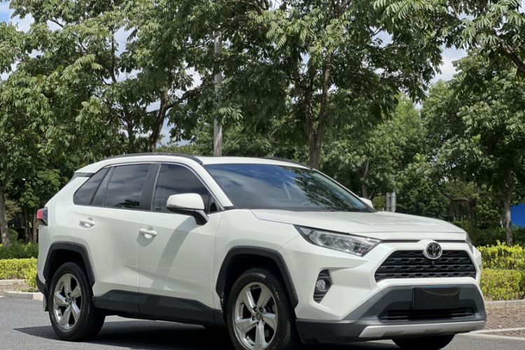 Used Toyota RAV4 2020 2.0L CVT Two-Wheel Drive Fashion Edition
