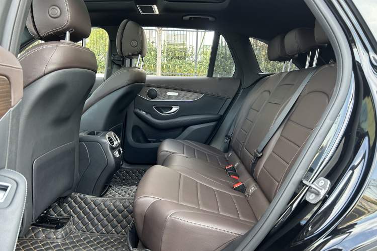 Used Mercedes-Benz GLC 2022 Facelift GLC 260 L 4MATIC Luxury Edition
