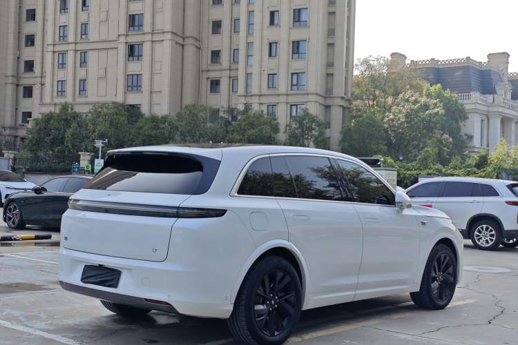 Used Li Auto L7 2023 Pro Model
