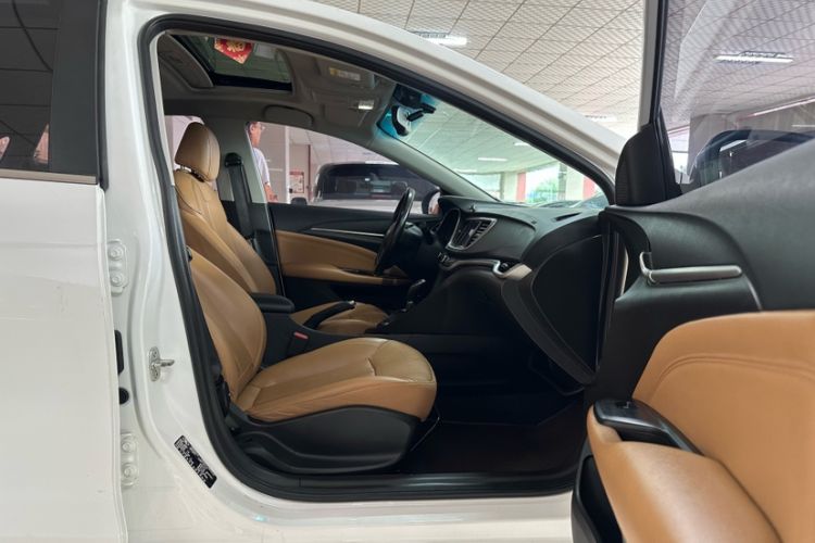 Used Buick GT 2019 18T Automatic Connected Flagship Version China VI Standard
