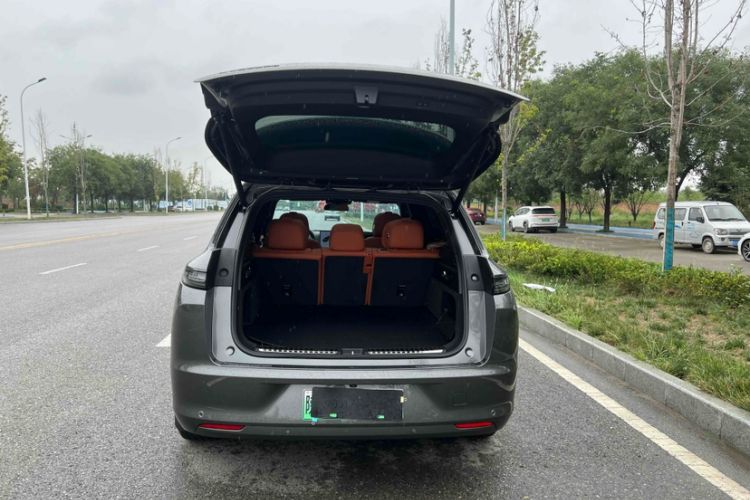 Used Li Auto L7 2023 Air model
