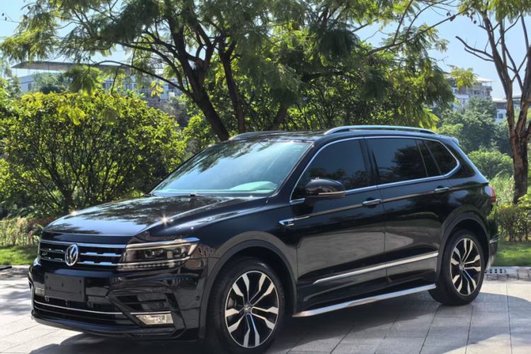 Used Volkswagen Tiguan L 2019 Restyled 330TSI Automatic Two-Wheel Drive R-Line Flagship Version China VI Standard
