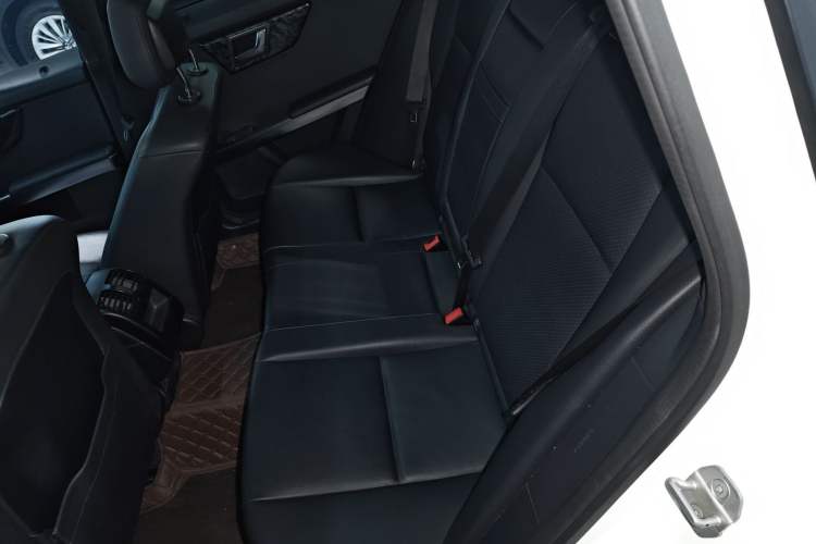 Used Mercedes-Benz GLK-Class 2013 Facelift GLK 300 4MATIC Fashion Edition
