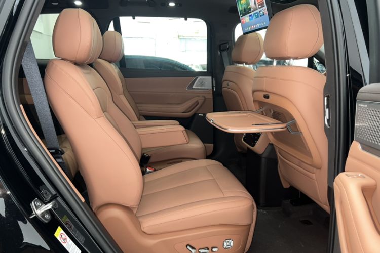 Used Denza N8L 2025 Flagship Model