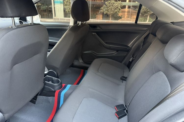 Used Volkswagen Jetta 2015 Zhuihui Edition 1.4L Manual Fashion Model
