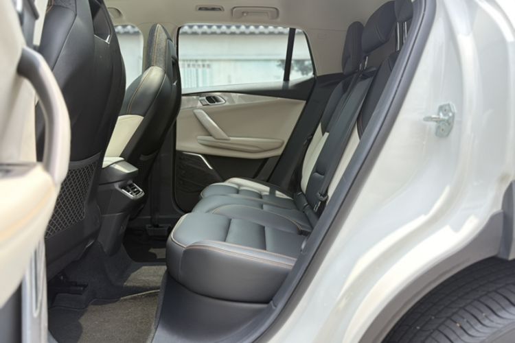 Used Lynk & Co 06 EM-P 2023 1.5T Remix PHEV Pro
