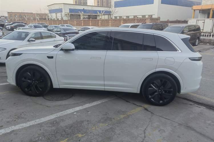 Used Li Auto L7 2023 Pro Model
