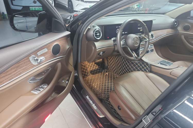 Used Mercedes-Benz E-Class New Energy 2022 Restyled E 350 e L Plug-in Hybrid Sedan
