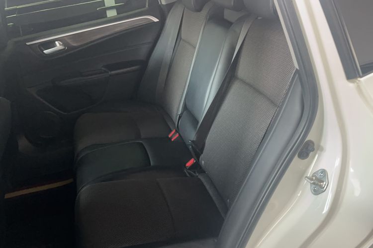 Used Honda Jade 2017 1.8L automatic Comfort version 5 seats