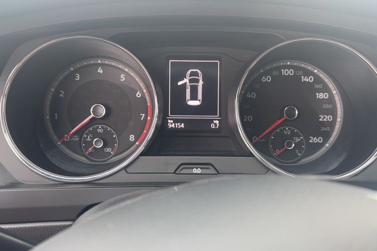 Used Volkswagen Tiguan L 2017 330TSI Automatic Two-Wheel Drive Luxury Edition
