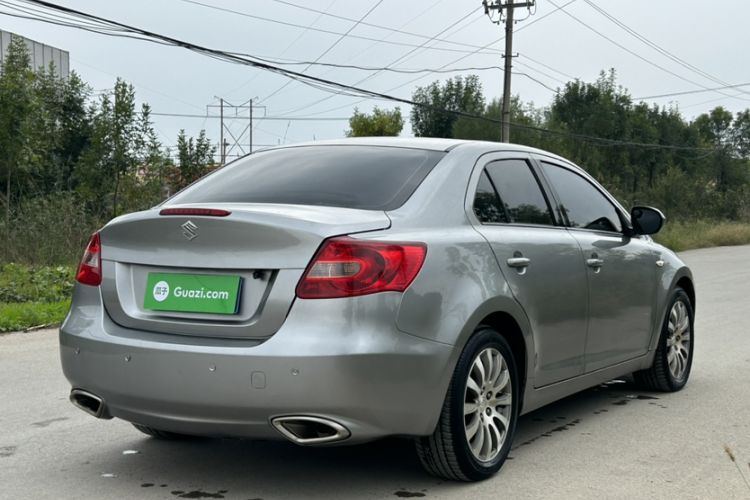 Used Suzuki Kizashi 2011 2.4L Two-Wheel Drive CVT Standard Edition
