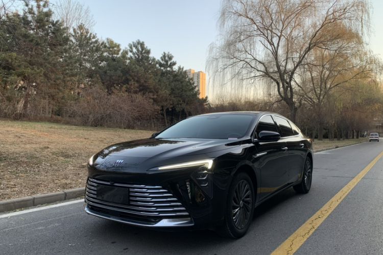 Used Buick LaCrosse 2025 28T Platinum Edition