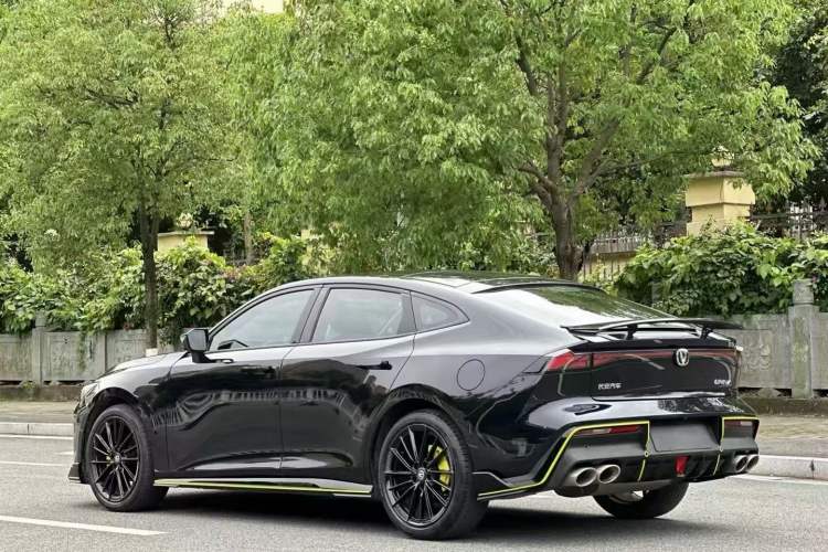 Used Changan UNI-V 2022 1.5T Sport Edition
