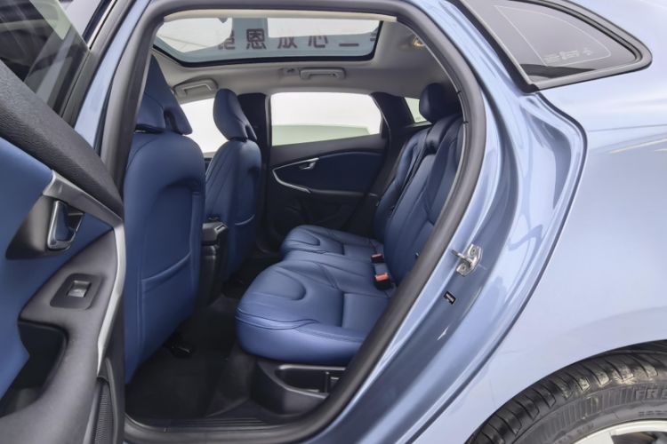 Used Volvo V40 2018 T3 Smart Edition
