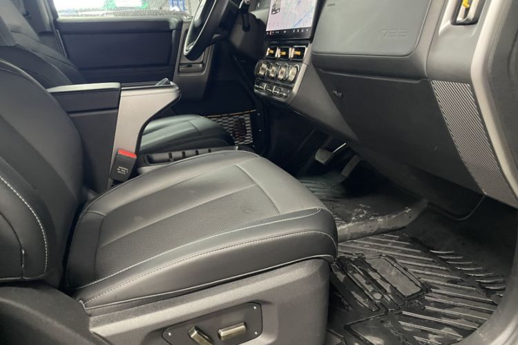 Used  V23 2025 401 Two-Wheel Drive Advanced Edition
