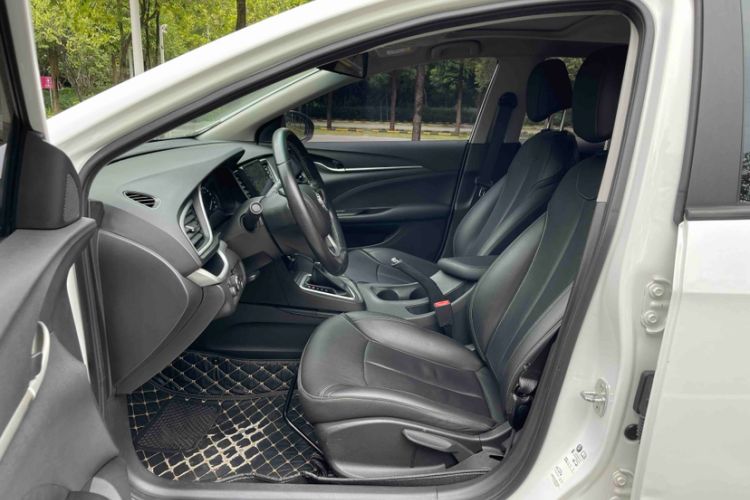 Used Buick GT 2018 18T Automatic Elite Model
