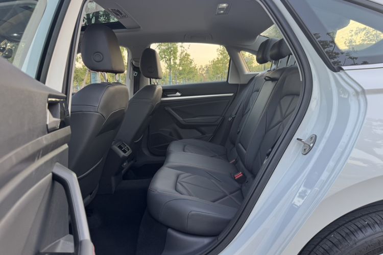 Used Volkswagen Lavida 2024 300TSI DSG Starry Sky Leading Edition
