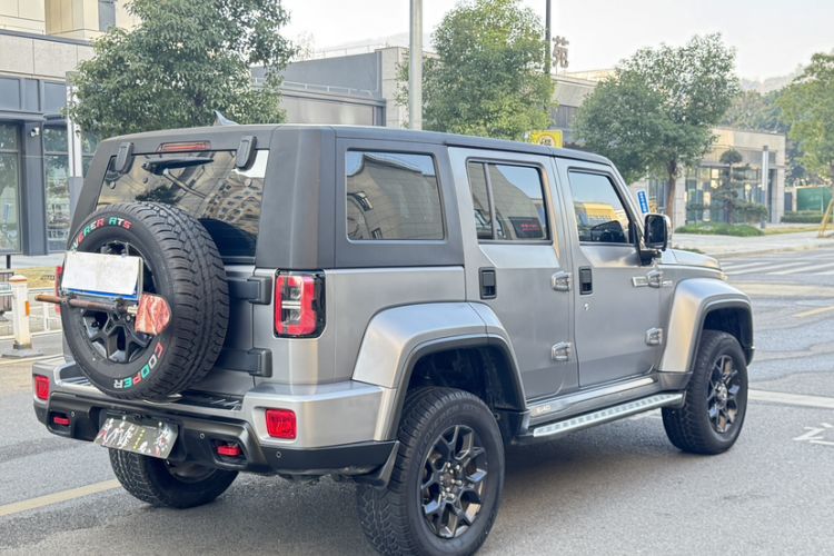 Used  BJ40 2021 2.0T Automatic Four-Wheel Drive Ring the Tower Champion Edition
