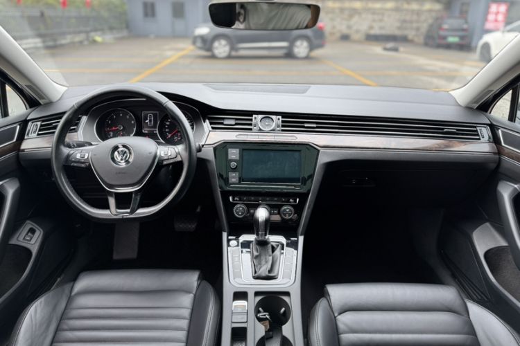 Used Volkswagen Magotan 2019 330TSI DSG Luxury Version China VI Standard
