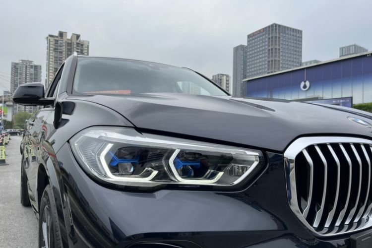 Used BMW X5 2022 Restyled xDrive 30Li Luxury Version M Sport Package
