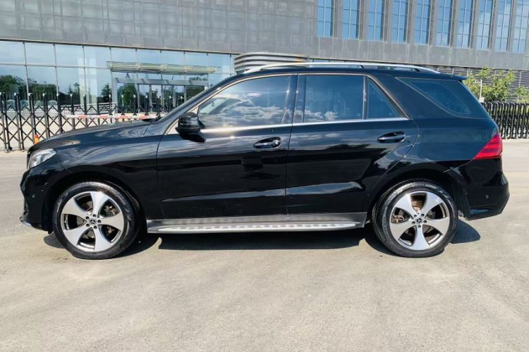 Used Mercedes-Benz GLE 2018 GLE 320 4MATIC Luxury Collection Edition
