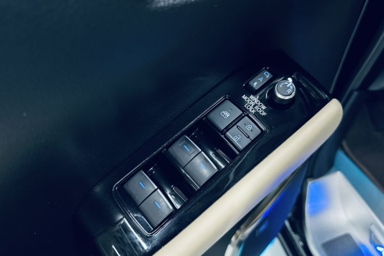 Used Toyota Alphard 2021 Dual-Engine 2.5L Prestige Edition
