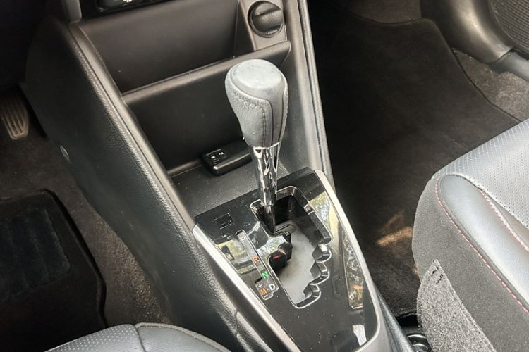 Used Toyota YARiS L 2022 X-Trail 1.5L CVT Luxury PLUS Edition