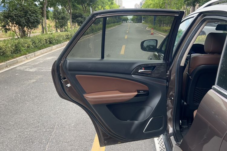 Used BYD S7 2017 2.0T Automatic Prestige Edition
