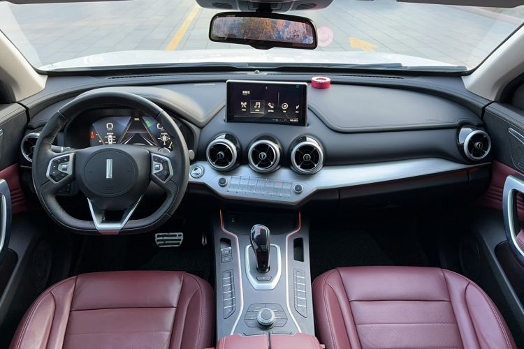 Used Wey VV7 2019 Upgraded Model 2.0T Flagship Version China VI