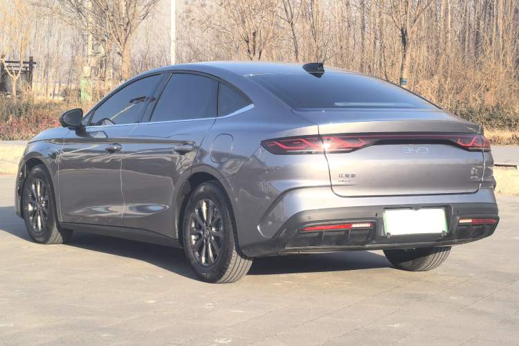 Used BYD Qin L 2025 DM-i Smart Drive 80KM Leading Model
