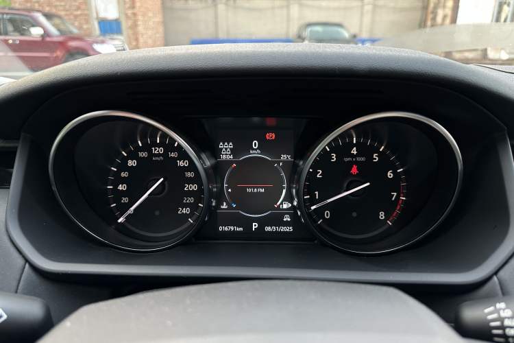 Used Land Rover Discovery 2019 3.0 SC V6 SE
