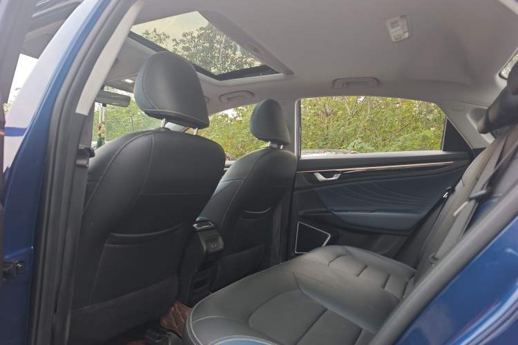 Used Geely Auto Emgrand GL 2021 UP 1.4T CVT Luxury Edition
