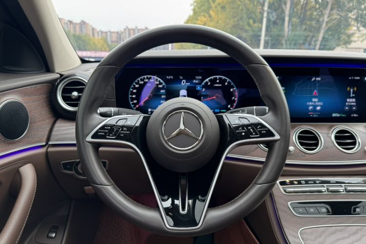 Used Mercedes-Benz E-Class 2021 E 260 L
